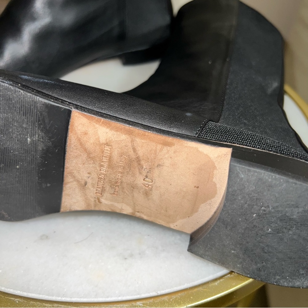 4. MANOLO BLAHNIK Black Leather Flat Heel Booties 40 - Picture 16 of 16
